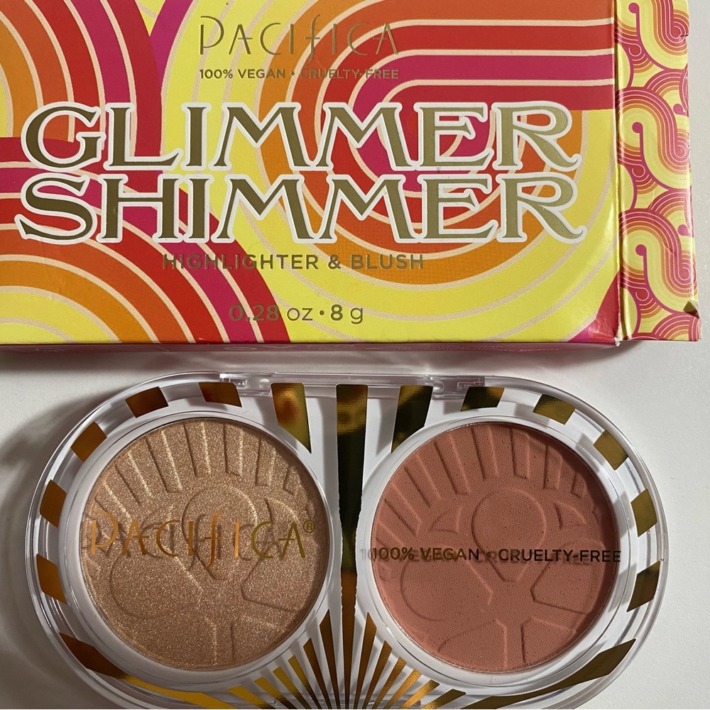Makeup Bundle Perfect for Gifting. Work Wife, Secret Santa, Stocking Stuffers - Picture 2 of 10
